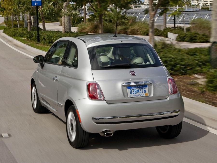  Fiat 500 Lounge 2011 года  (US) (фото 5 из 5)